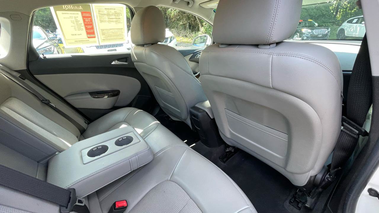 Used 2012 Buick Verano FWD image 24