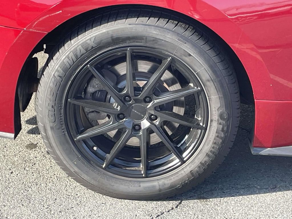 Used 2019 Ford Mustang Coupe image 11