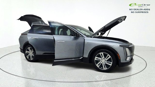 Used 2024 Cadillac Lyriq Tech w/ Driver Assist Package AWD/4WD image 20