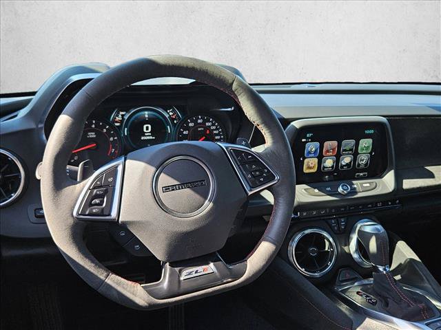 Used 2018 Chevrolet Camaro ZL1 RWD image 14