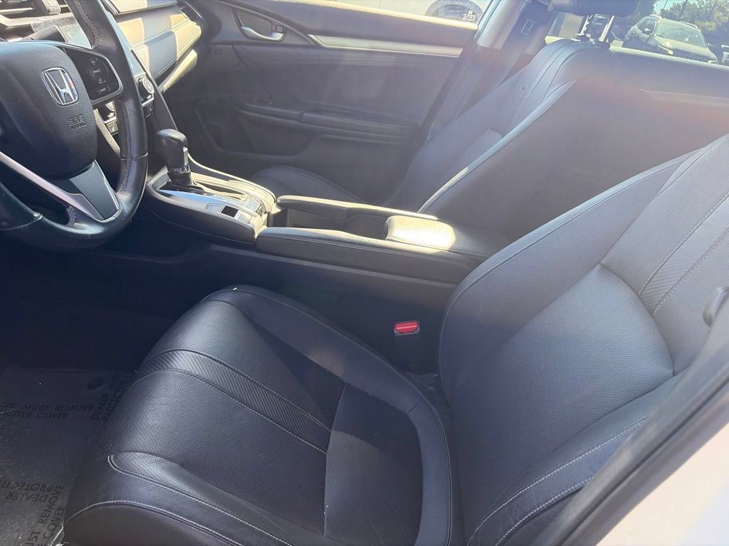 Used 2018 Honda Civic EX-L image 10