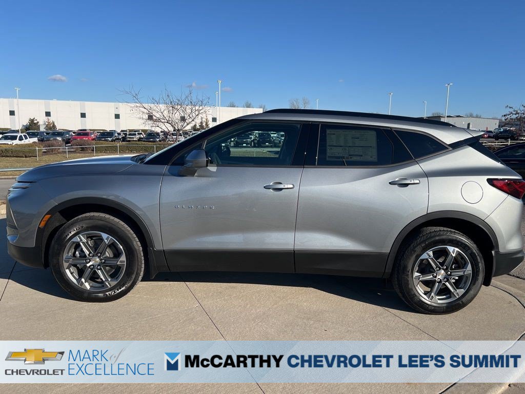 New 2026 Chevrolet Blazer LT w/ Convenience Package FWD image 5