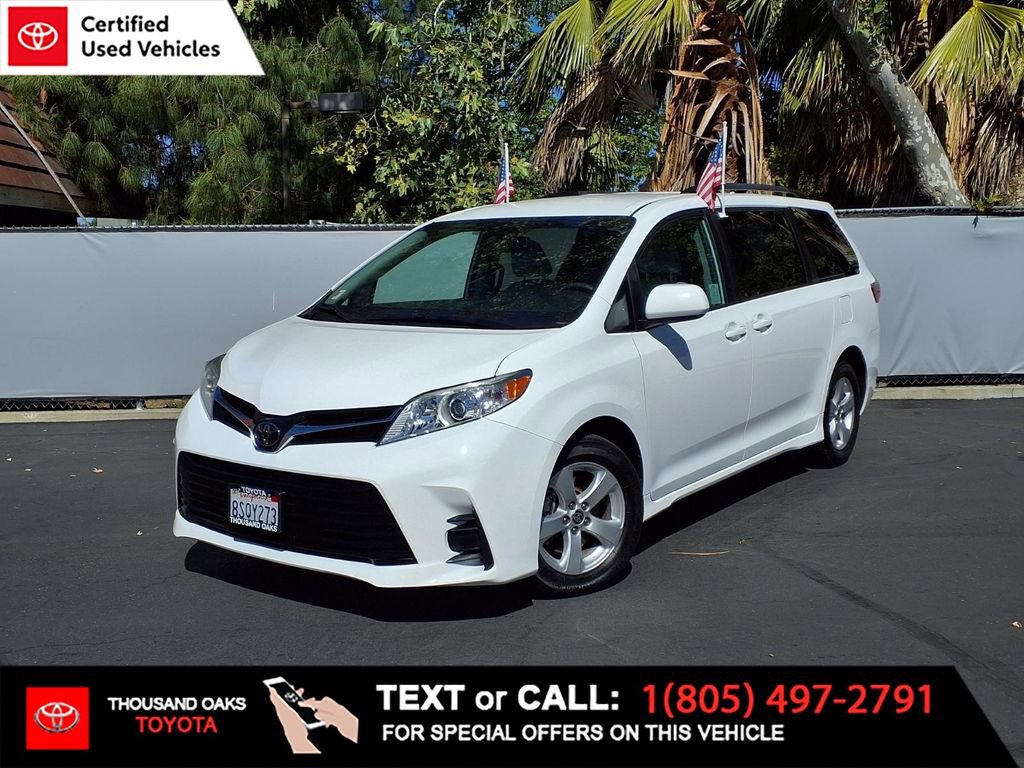Used 2020 Toyota Sienna LE w/ Carpet Mat Package FWD image 1