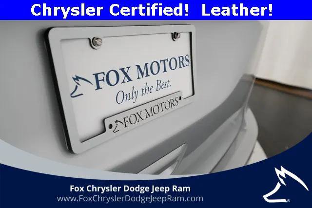 Certified 2024 Chrysler Pacifica Touring-L image 37