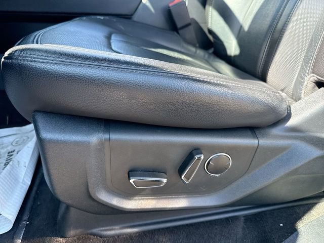 Used 2020 Ford Expedition Limited w/ Equipment Group 302A image 12