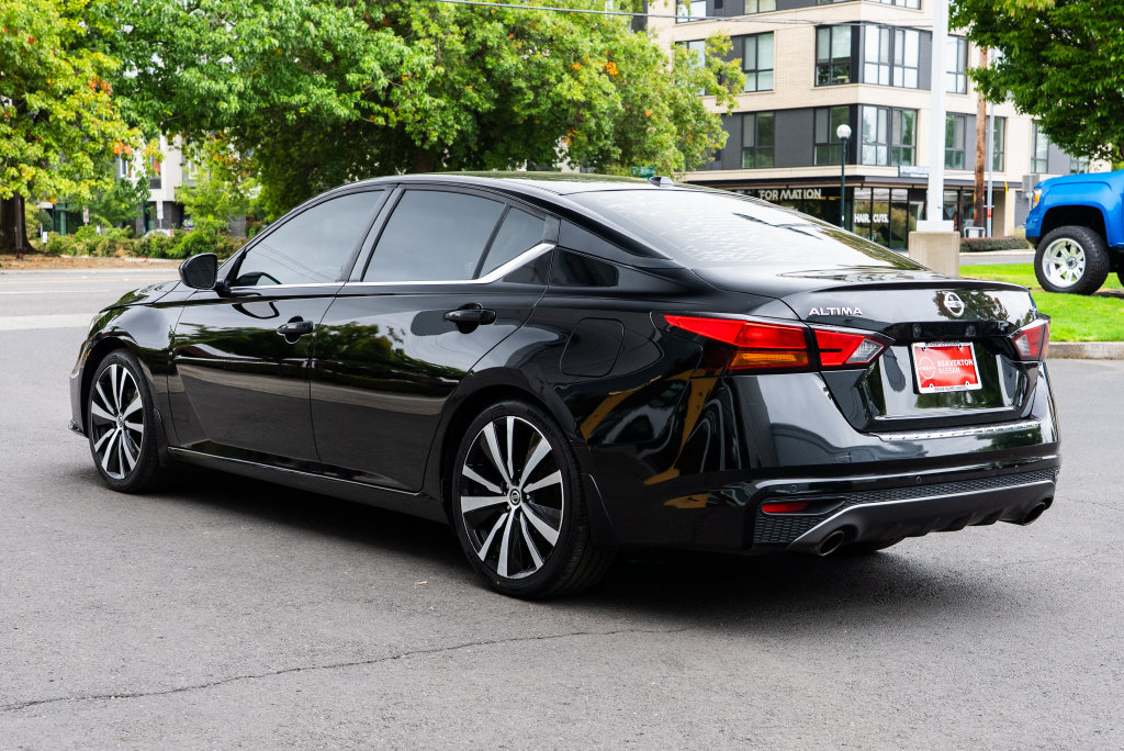 Used 2020 Nissan Altima 2.5 SR FWD image 4