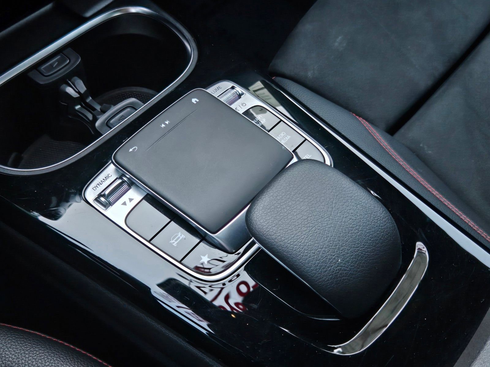 Used 2020 Mercedes-Benz CLA 250 image 20