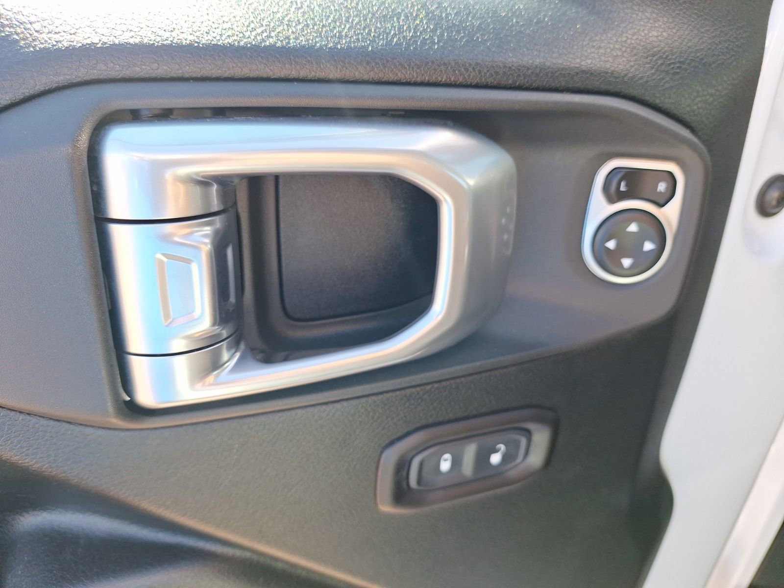 Used 2020 Jeep Gladiator Sport w/ Quick Order Package 24S image 18