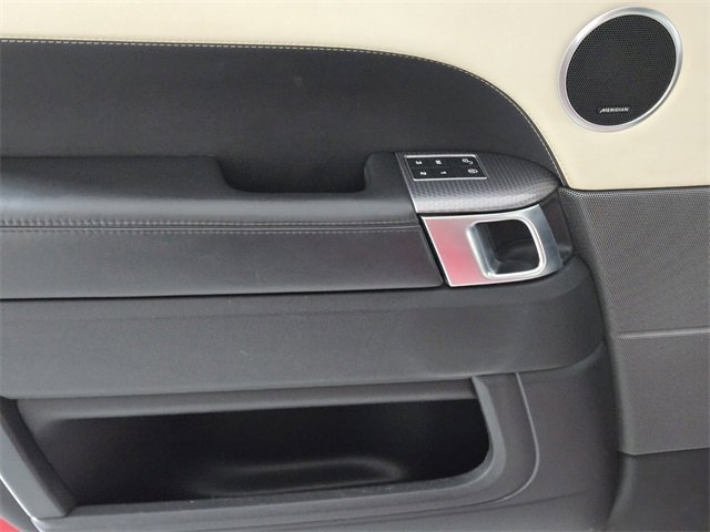 Used 2019 Land Rover Range Rover Sport HST image 19