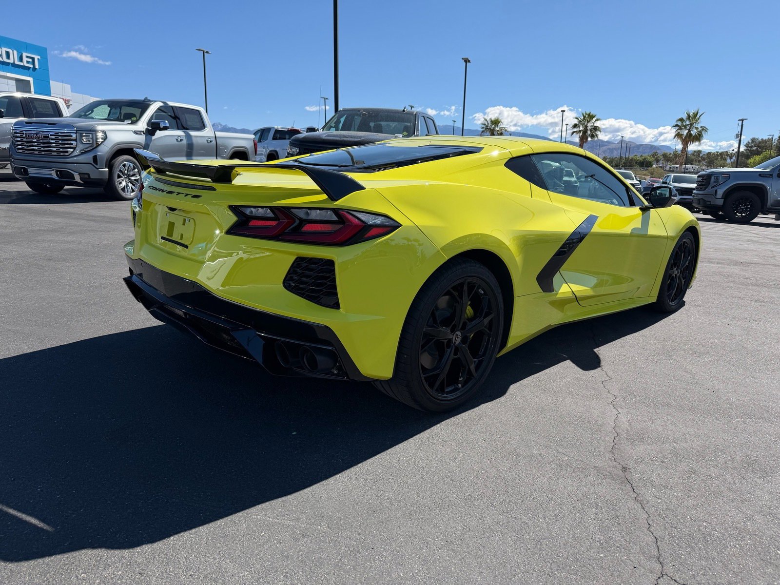 Used 2022 Chevrolet Corvette Stingray Coupe w/ 1LT image 3