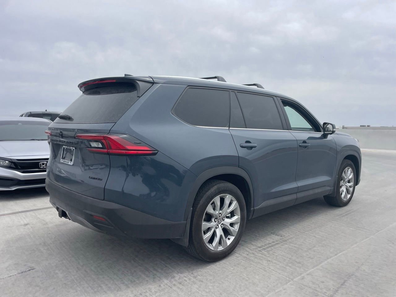Used 2026 Toyota Grand Highlander FWD image 2