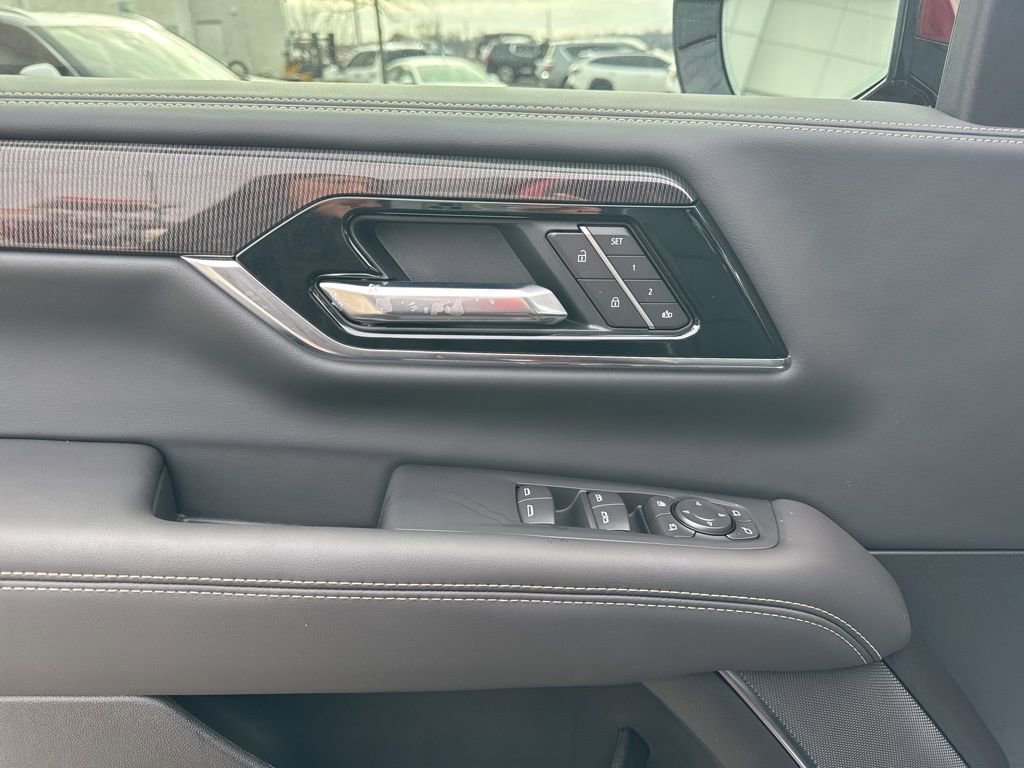 New 2026 GMC Yukon Elevation image 13