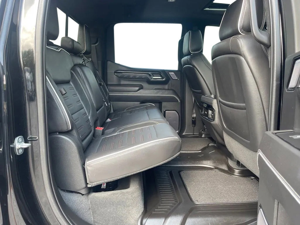 Used 2023 GMC Sierra 1500 AT4X AWD/4WD image 20