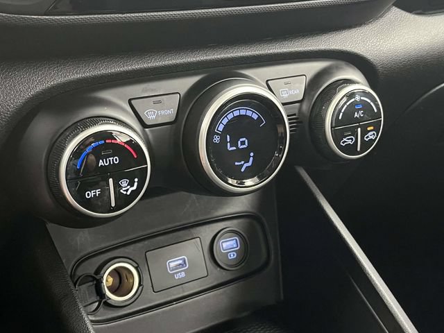Used 2021 Hyundai Venue SEL FWD image 33