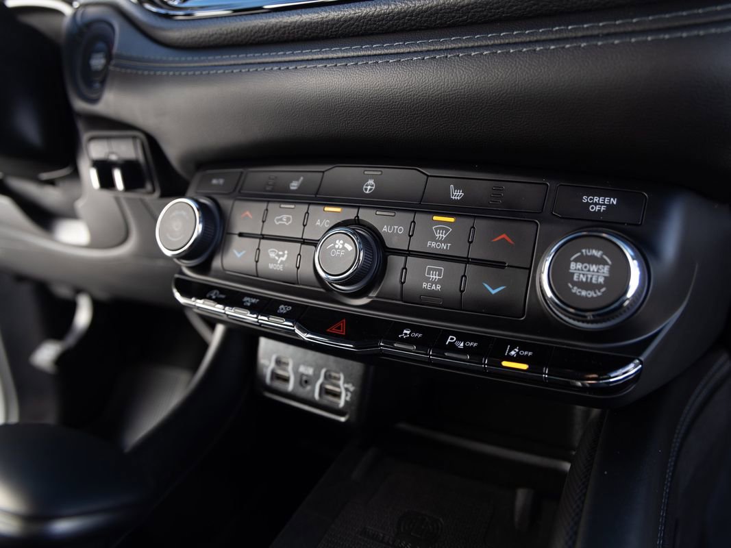 Used 2022 Dodge Durango GT w/ GT Premium Group image 26