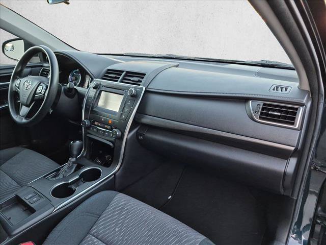 Used 2016 Toyota Camry LE FWD image 14