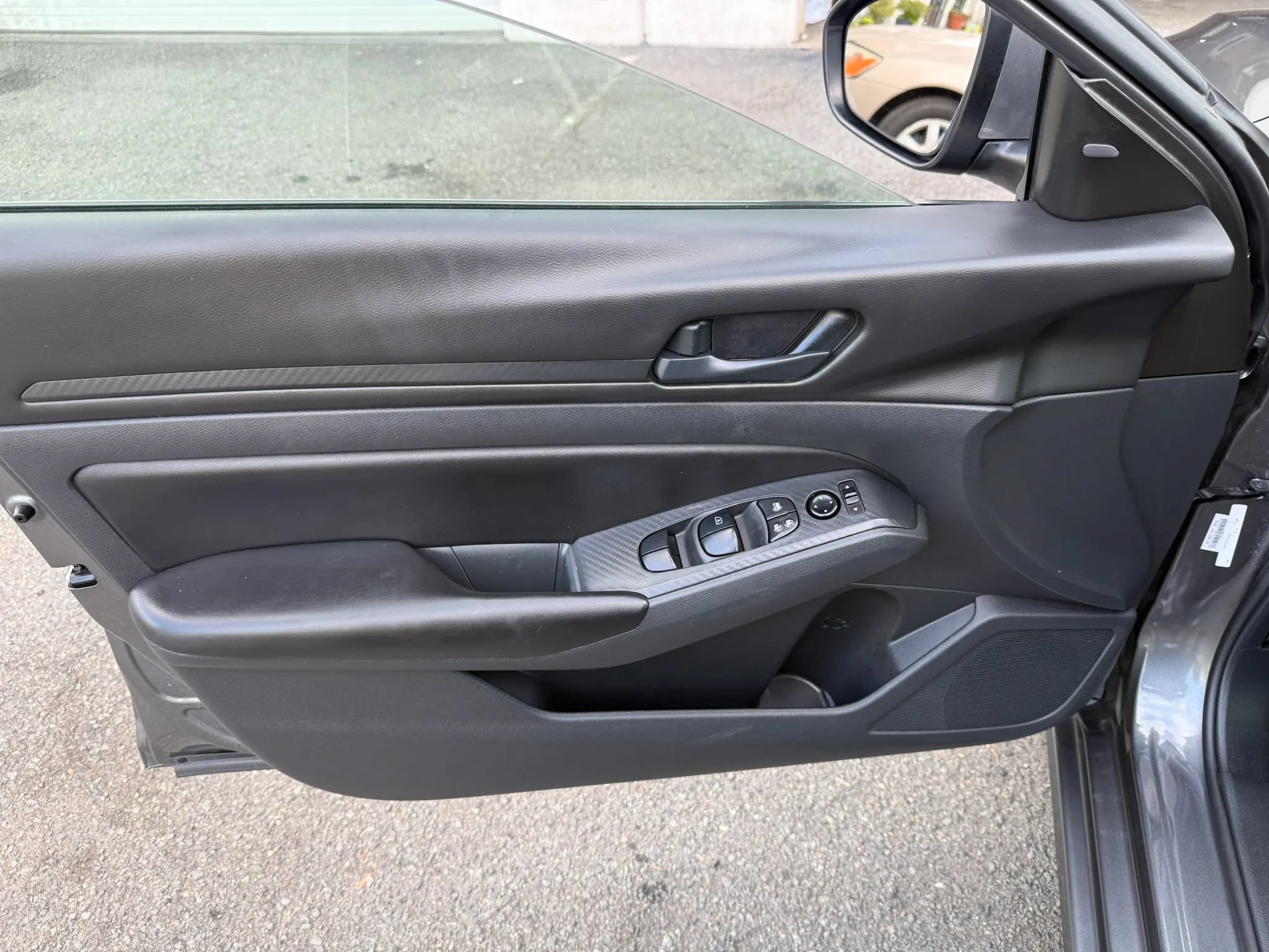 Used 2023 Nissan Altima 2.5 S FWD image 16