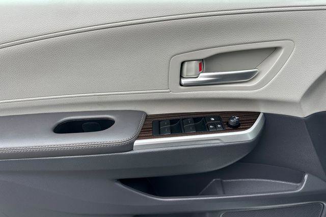 Certified 2023 Toyota Sienna XLE image 14