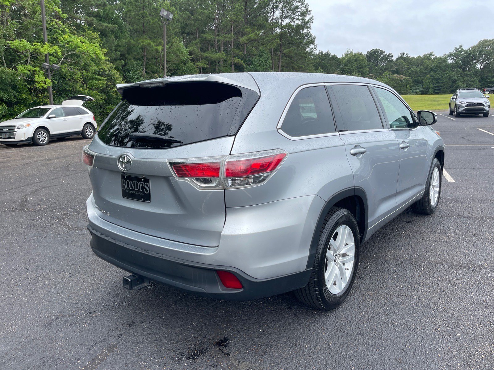 Used 2016 Toyota Highlander LE FWD image 17