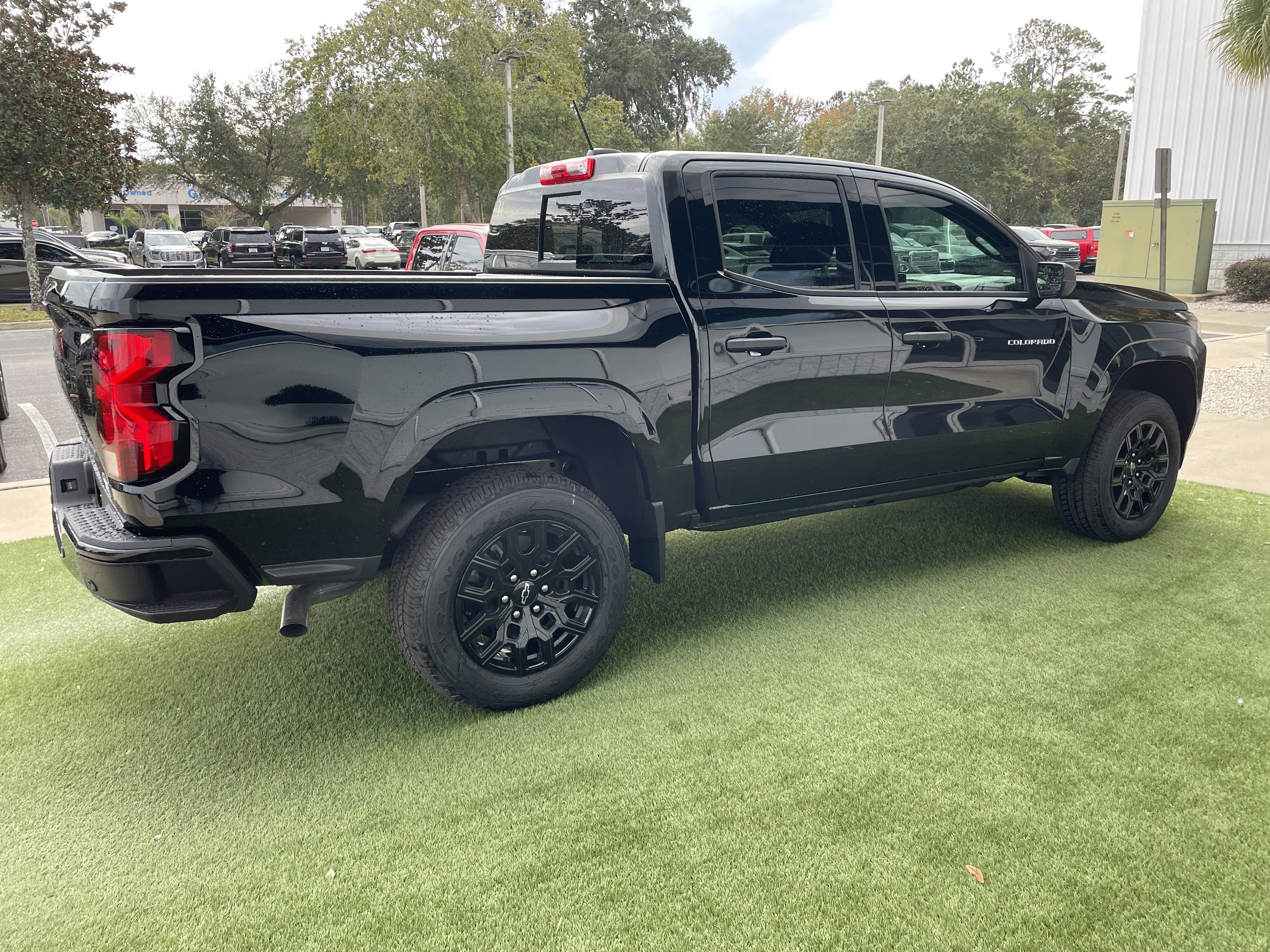 New 2026 Chevrolet Colorado W/T w/ WT Custom Package image 32