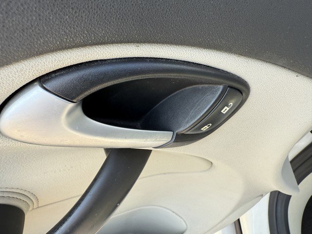 Used 2009 Saab 9-3 2.0T image 14