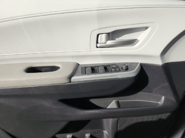New 2026 Toyota Sienna XLE FWD image 22