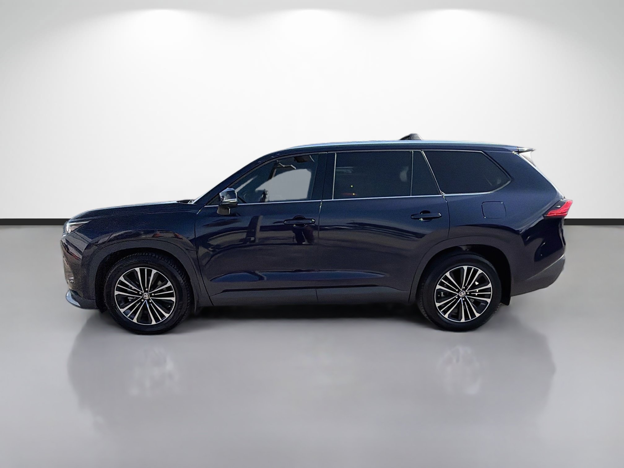 Used 2024 Toyota Grand Highlander AWD Hybrid image 6