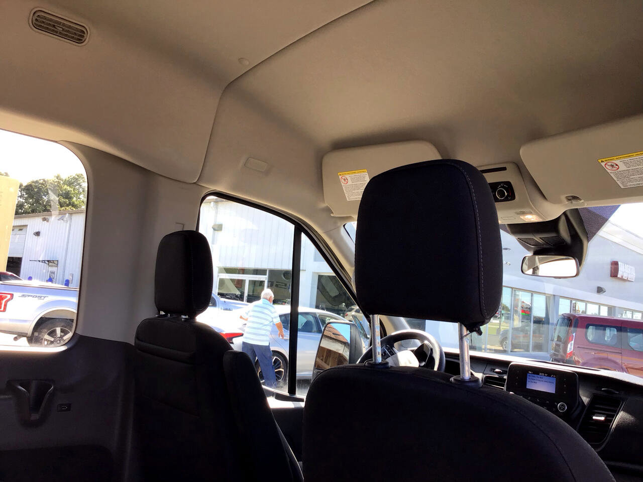 Used 2021 Ford Transit 350 XLT image 31