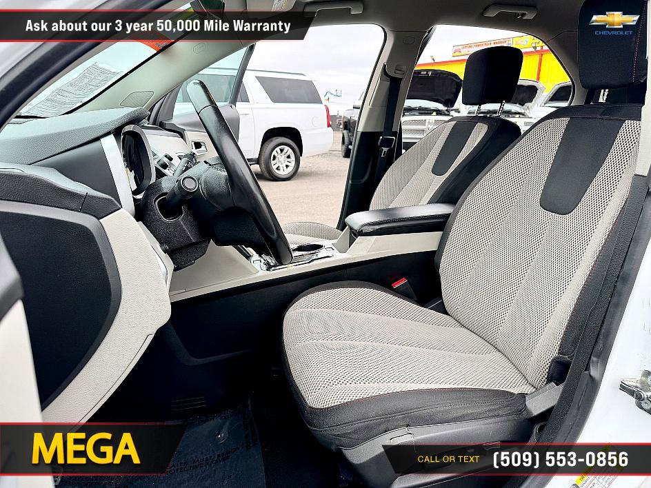 Used 2017 Chevrolet Equinox LT w/ Convenience Package image 14