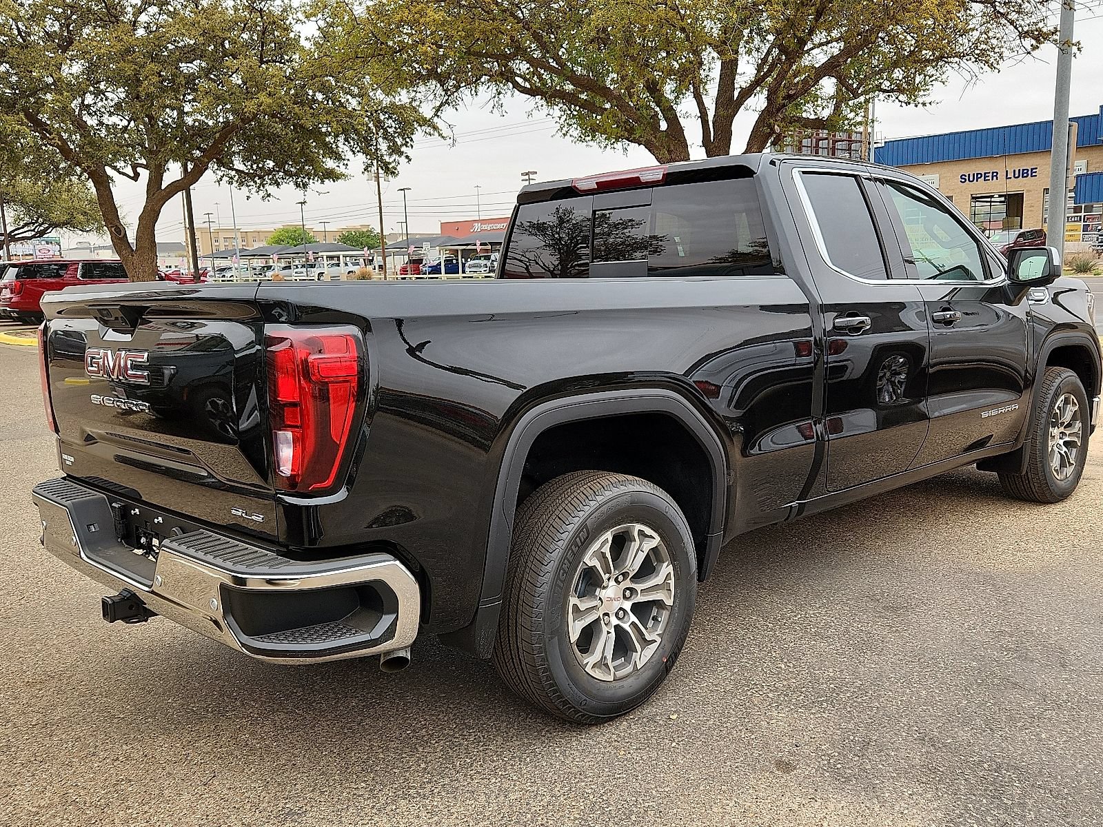 New 2026 GMC Sierra 1500 SLE w/ Preferred Package RWD image 3
