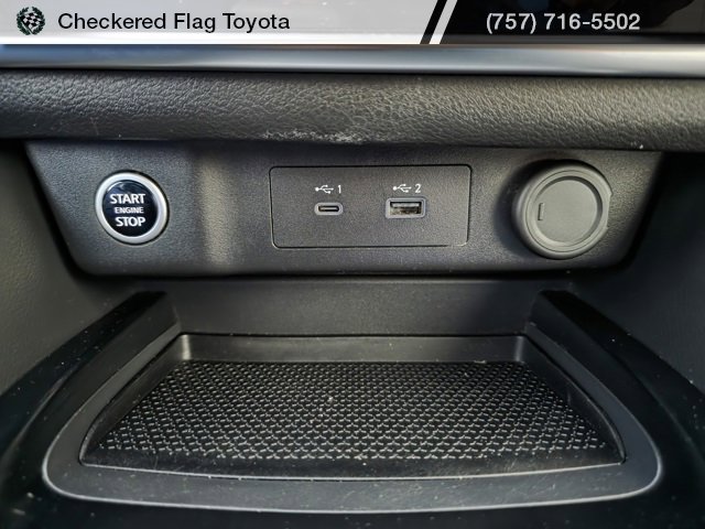 Used 2023 Nissan Rogue S image 32