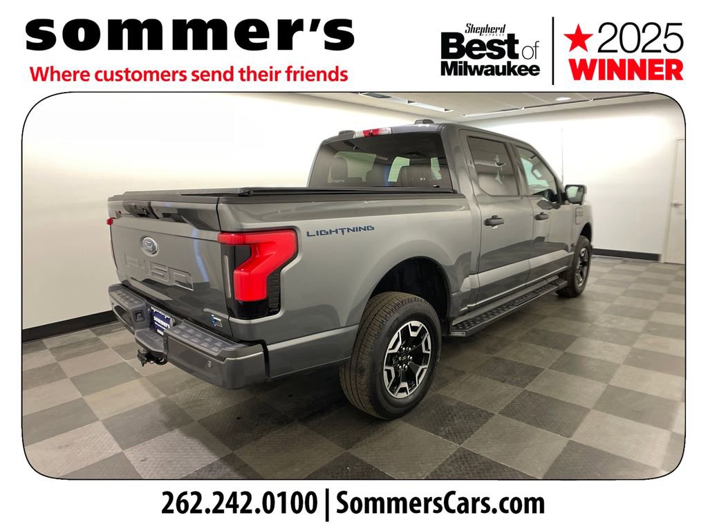 Used 2023 Ford F150 Lightning XLT image 5