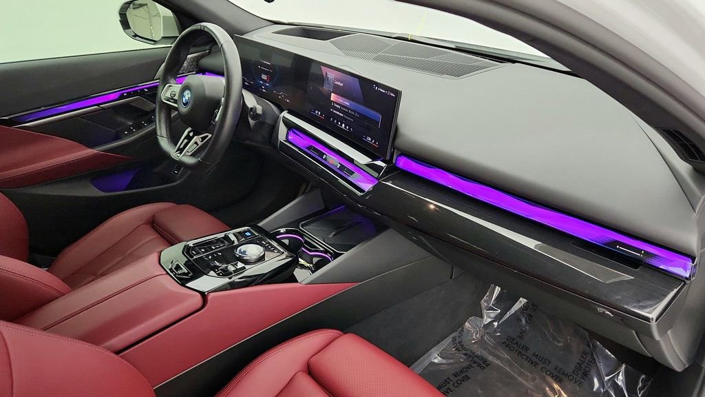 Used 2025 BMW i5 xDrive40 w/ M Sport Package image 26