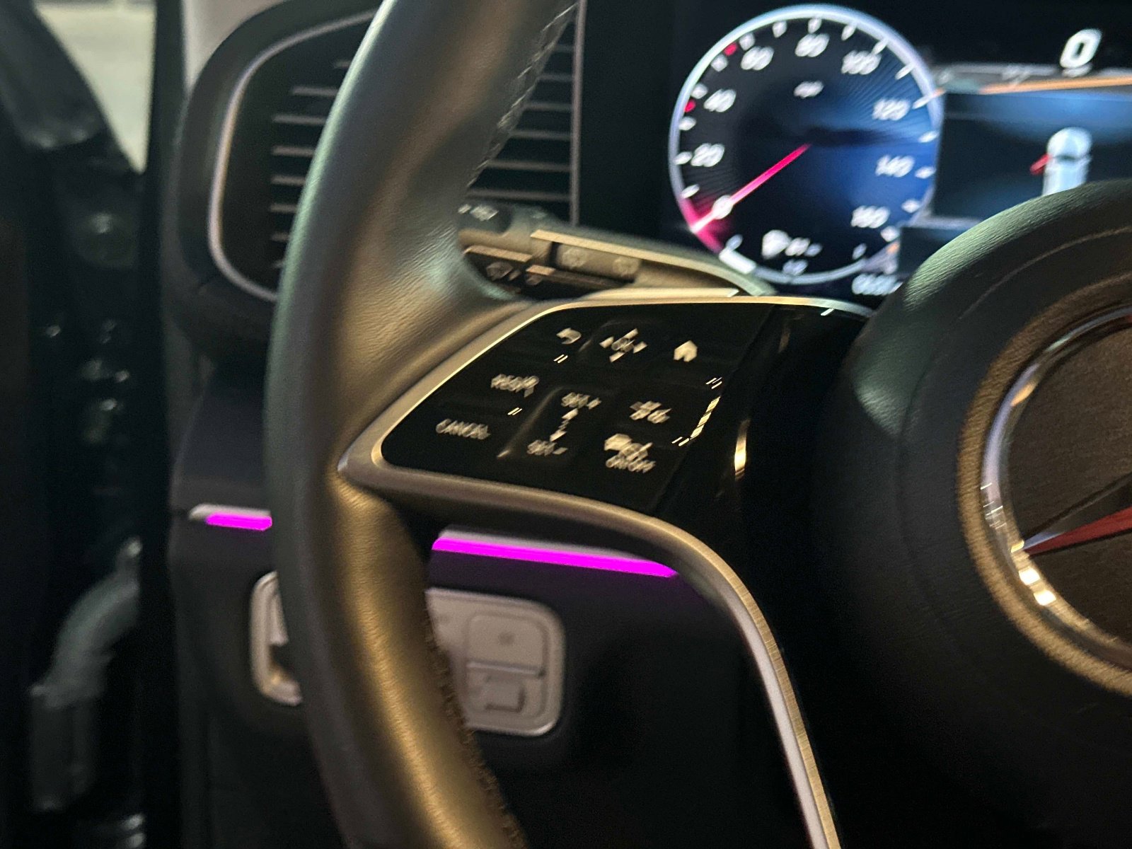 Certified 2025 Mercedes-Benz GLS 450 4MATIC image 28