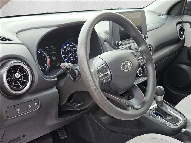 Used 2023 Hyundai Kona SEL FWD image 9