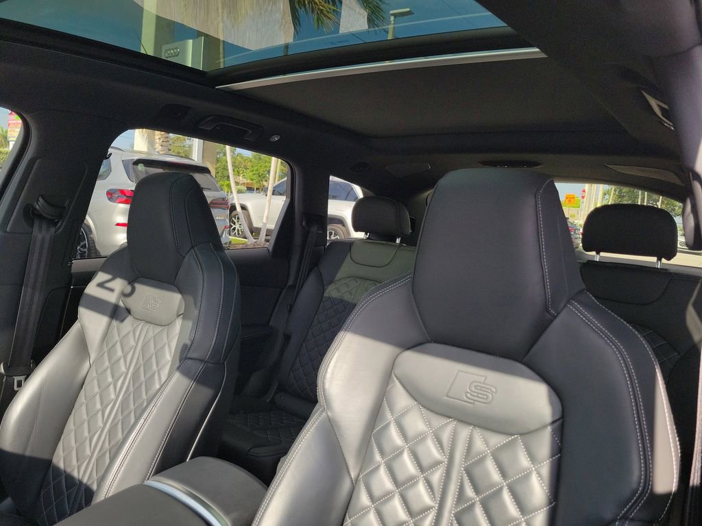 Certified 2023 Audi SQ7 Premium Plus AWD/4WD image 15