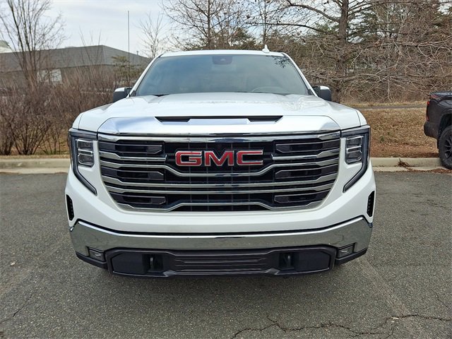 Used 2025 GMC Sierra 1500 SLT image 3