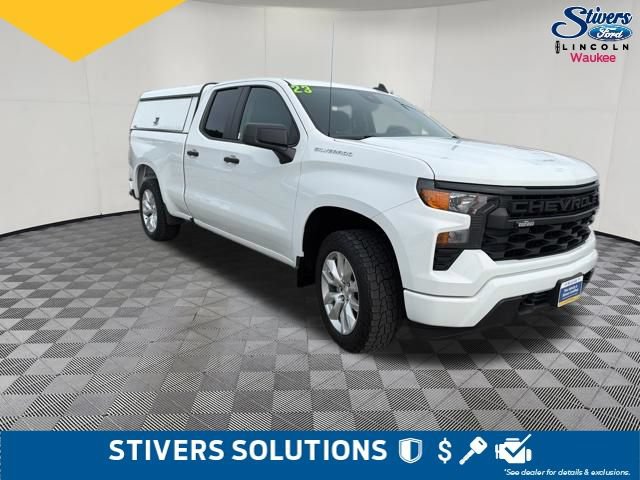 Used 2023 Chevrolet Silverado 1500 Custom AWD/4WD image 3