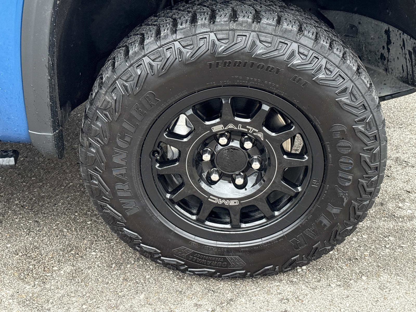 Certified 2024 GMC Sierra 1500 AT4X w/ AT4X AEV Edition image 10