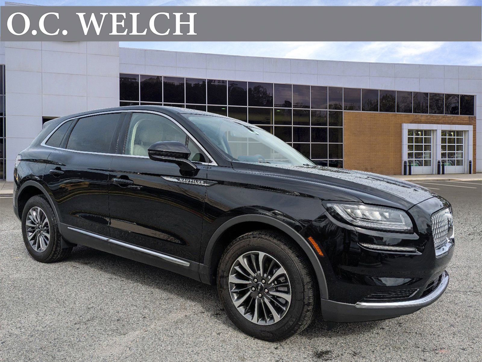 Certified 2023 Lincoln Nautilus AWD w/ Premium Package