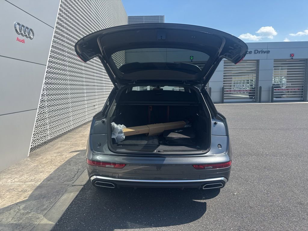 Certified 2023 Audi Q5 e Premium Plus w/ Premium Plus Package AWD/4WD image 39