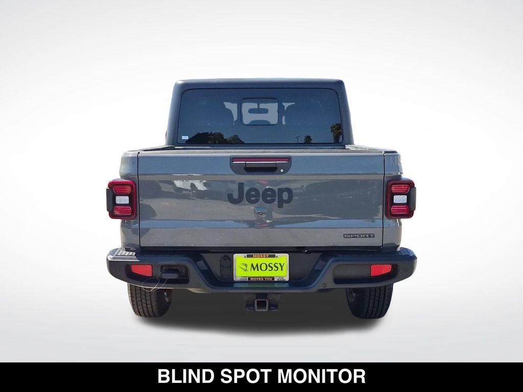 Used 2021 Jeep Gladiator Sport AWD/4WD image 8