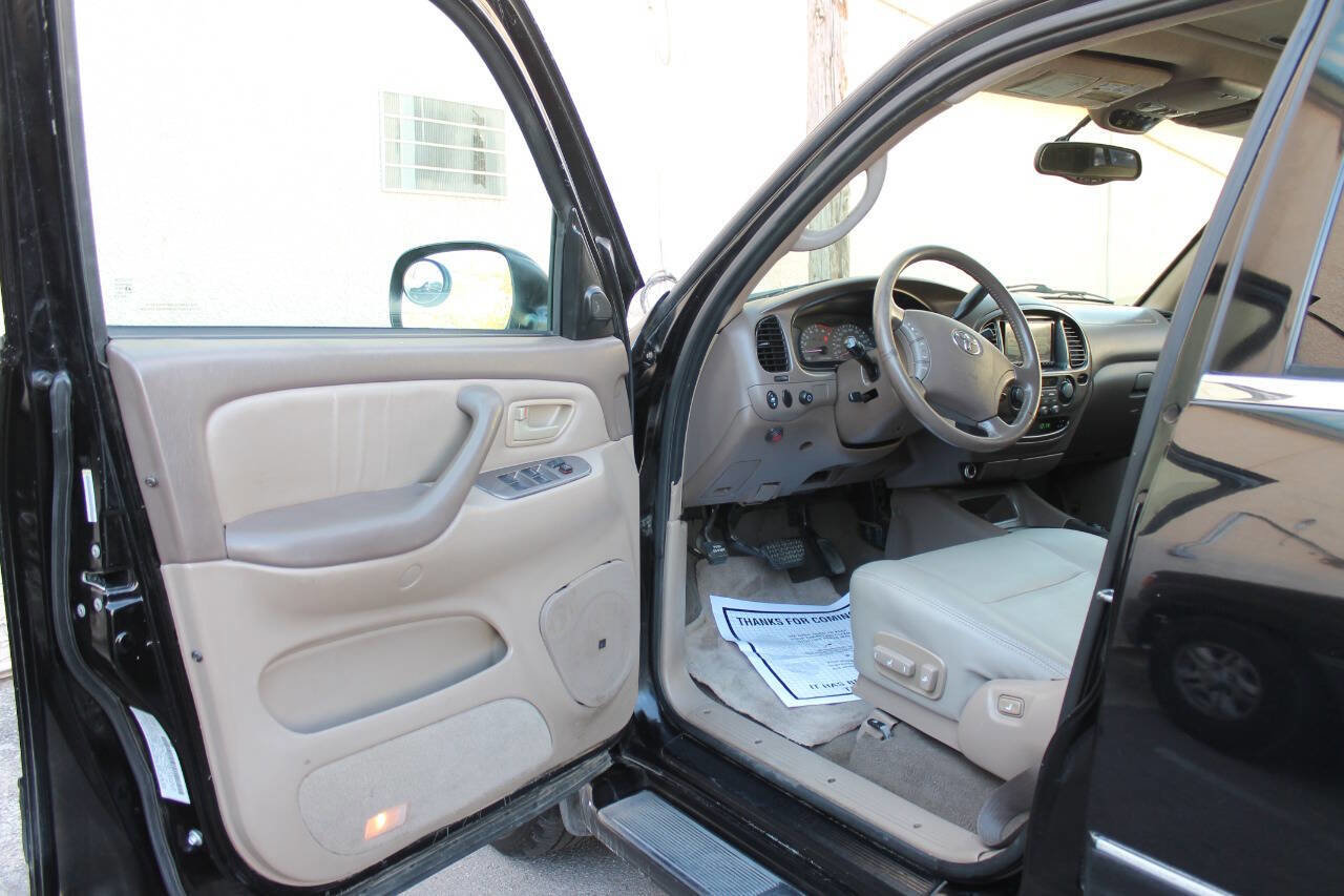 Used 2003 Toyota Sequoia Limited RWD image 20