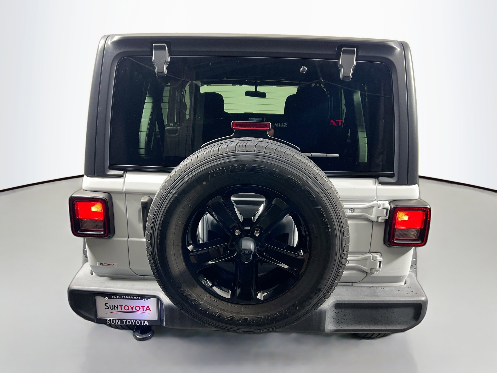 Used 2023 Jeep Wrangler Altitude image 5