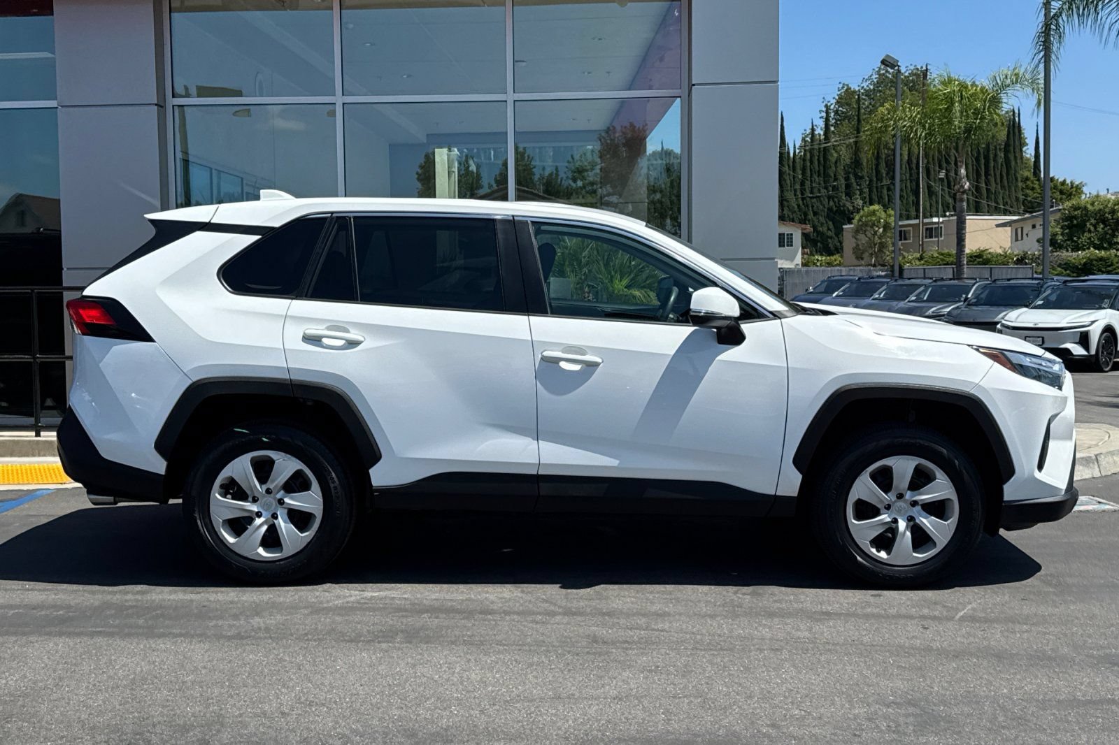 Certified 2023 Toyota RAV4 LE FWD image 4