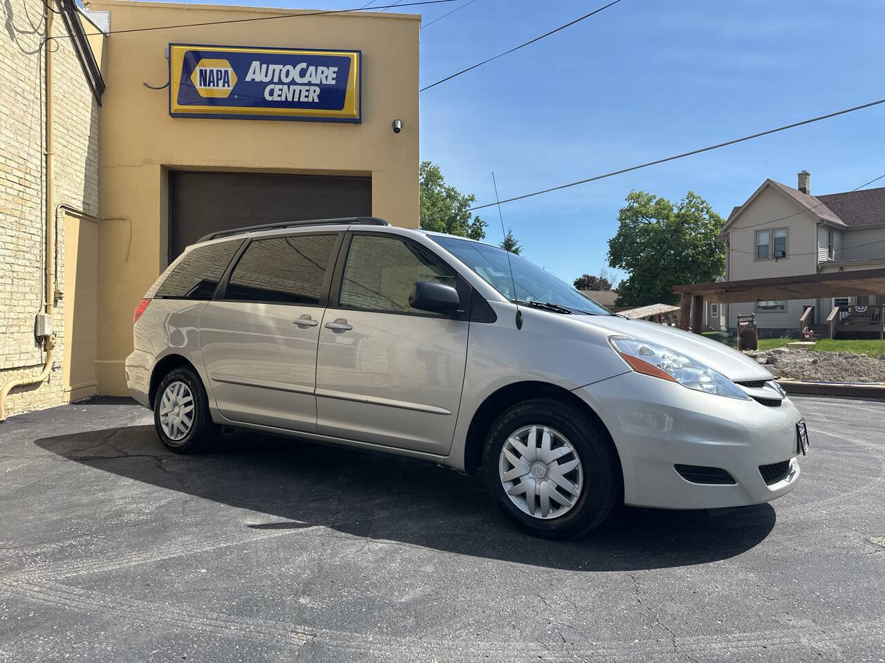 Used 2007 Toyota Sienna LE FWD image 5