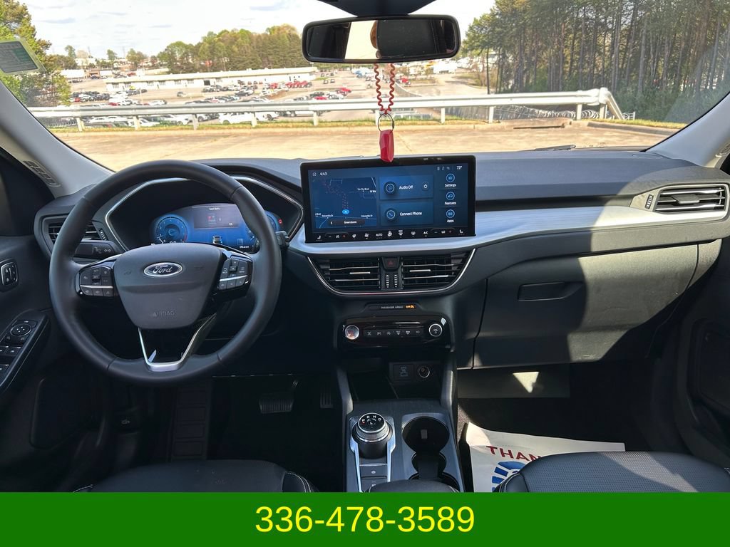 Used 2023 Ford Escape Platinum AWD/4WD image 13