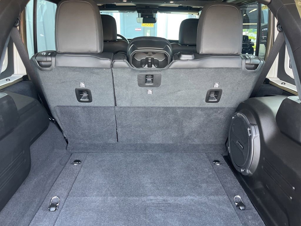 Used 2025 Jeep Wrangler Unlimited Rubicon 392 AWD/4WD image 45