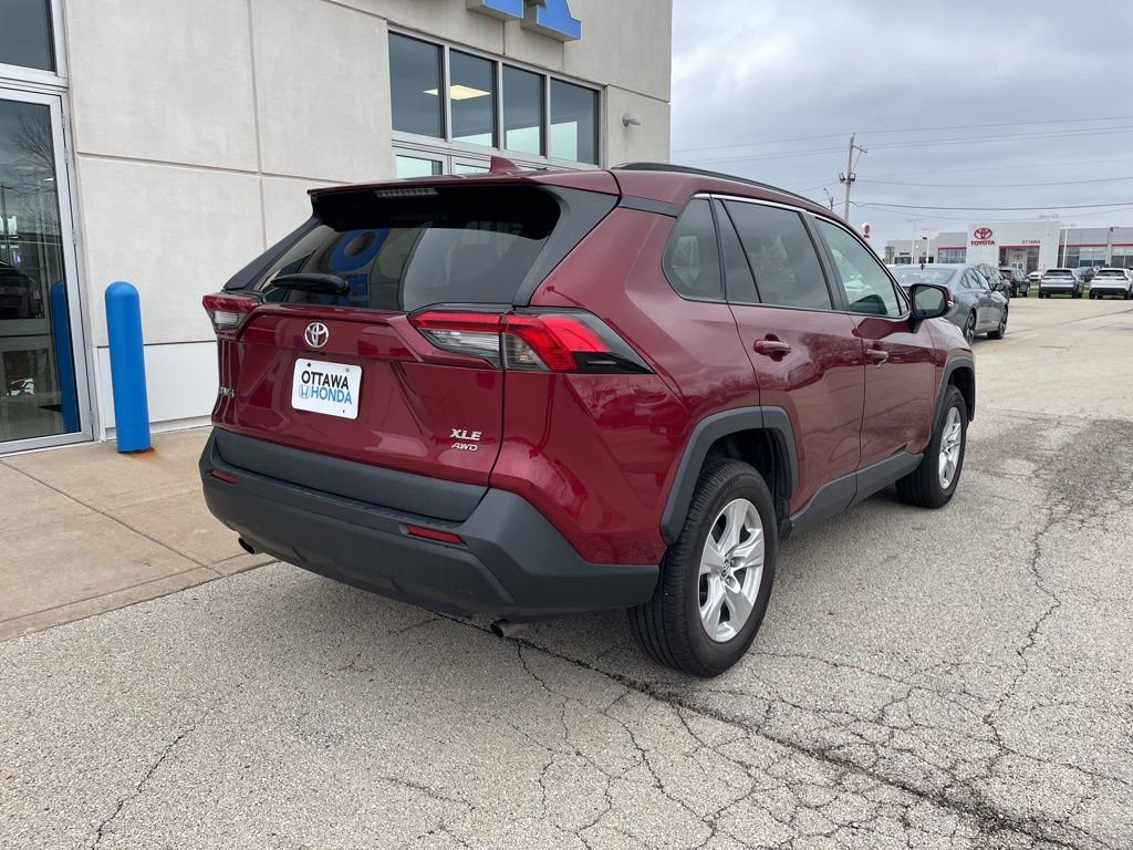Used 2020 Toyota RAV4 XLE w/ Convenience Package AWD/4WD image 5