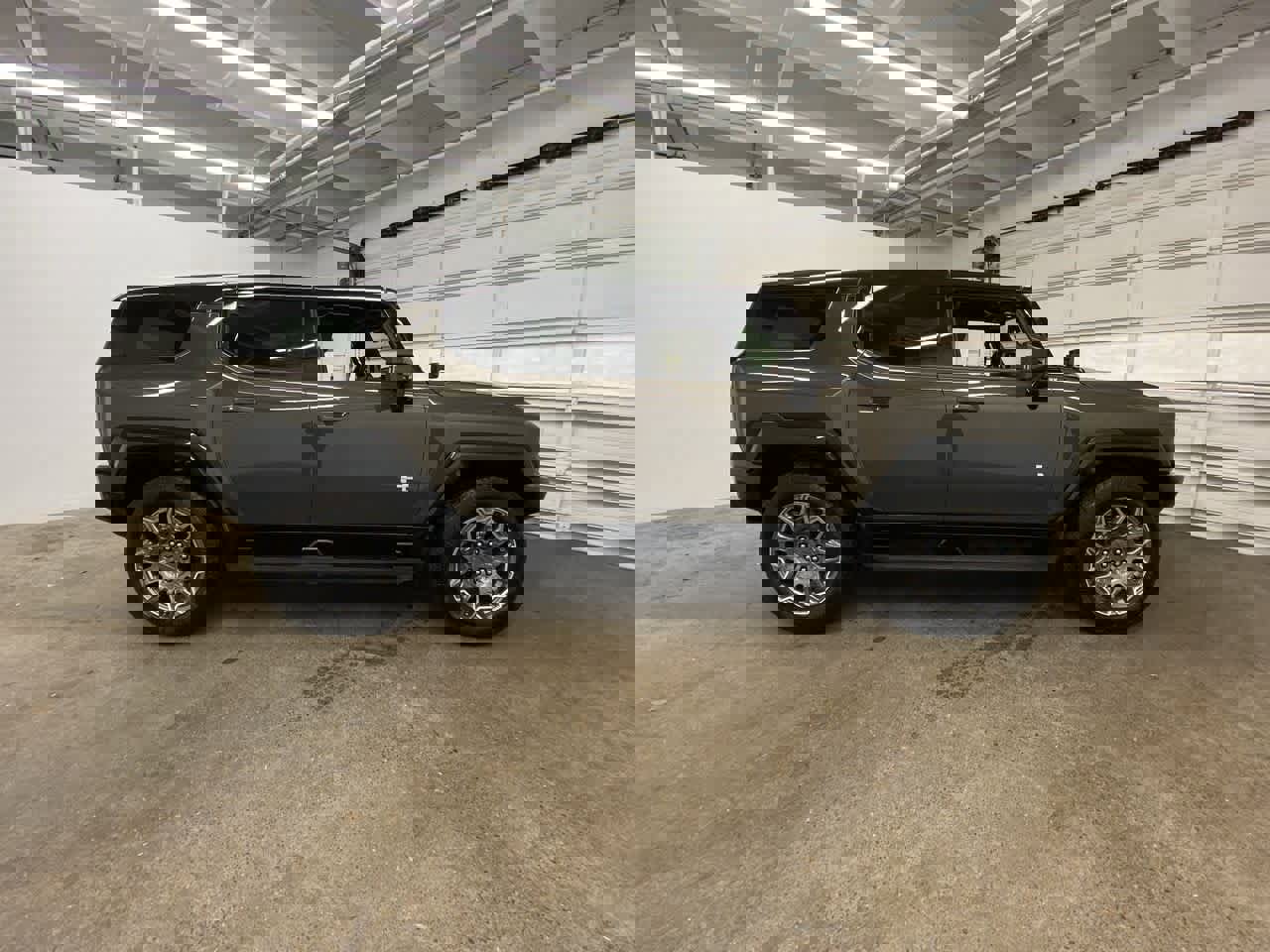 Used 2025 GMC Hummer EV 3X w/ LPO, Illumination Package image 7